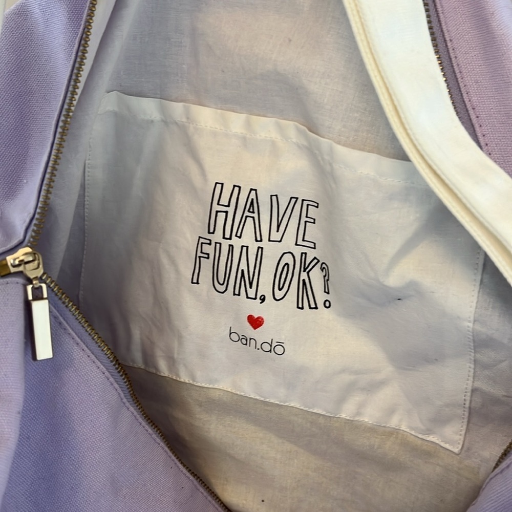 Ban.do Getaway Vacation Duffle Bag Purple Silver Canvas Weekend Bag Tote - Picture 6 of 10